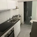 Eleganza Del Riccio شقة